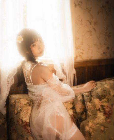 一路向西在线高清观看完_JVID性感写真